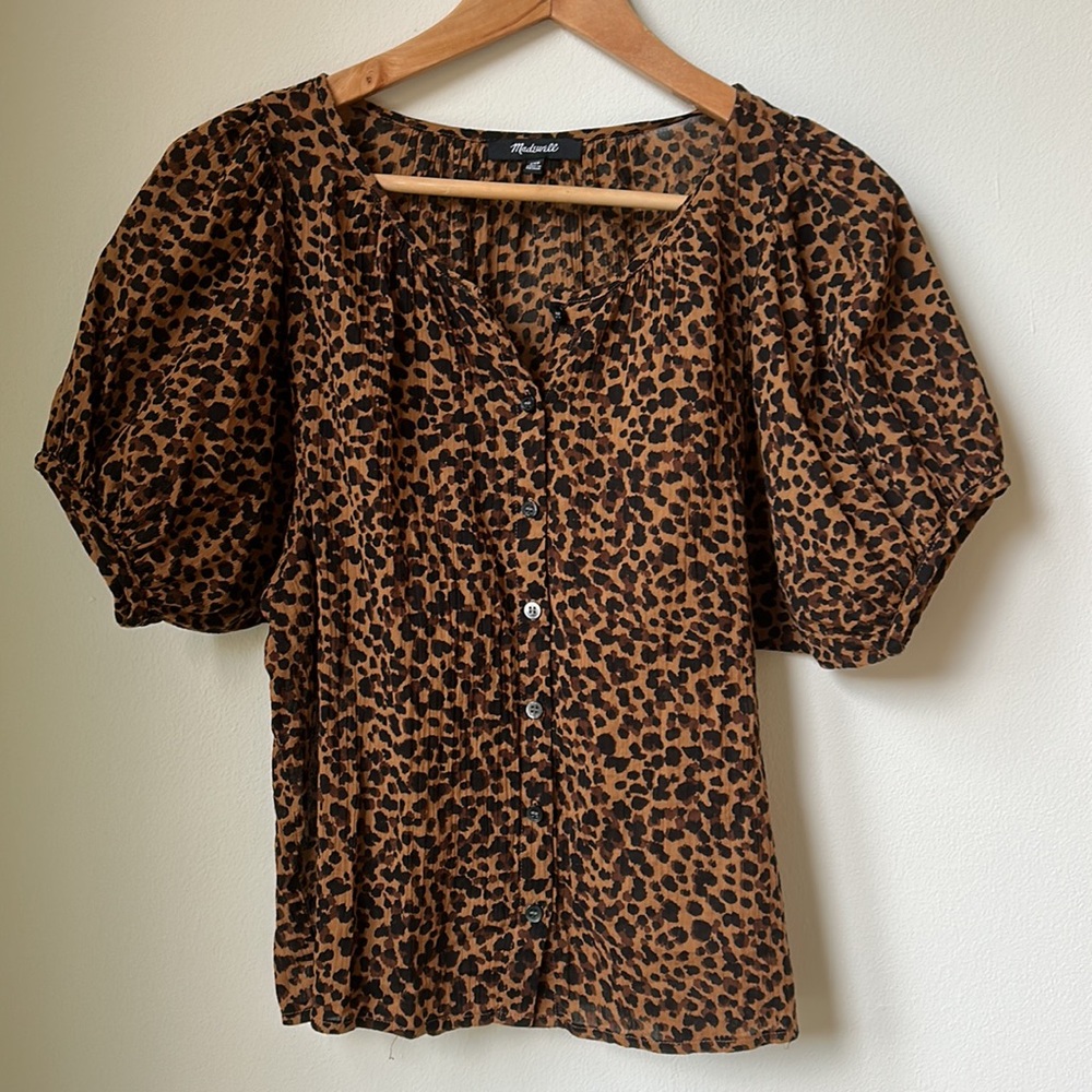 Madewell Balloon-Sleeve Button-Up Top in Painted Leopard size XXS